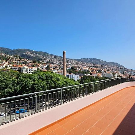 Garden And Seaview Apartment - Free Parking Funchal Dış mekan fotoğraf